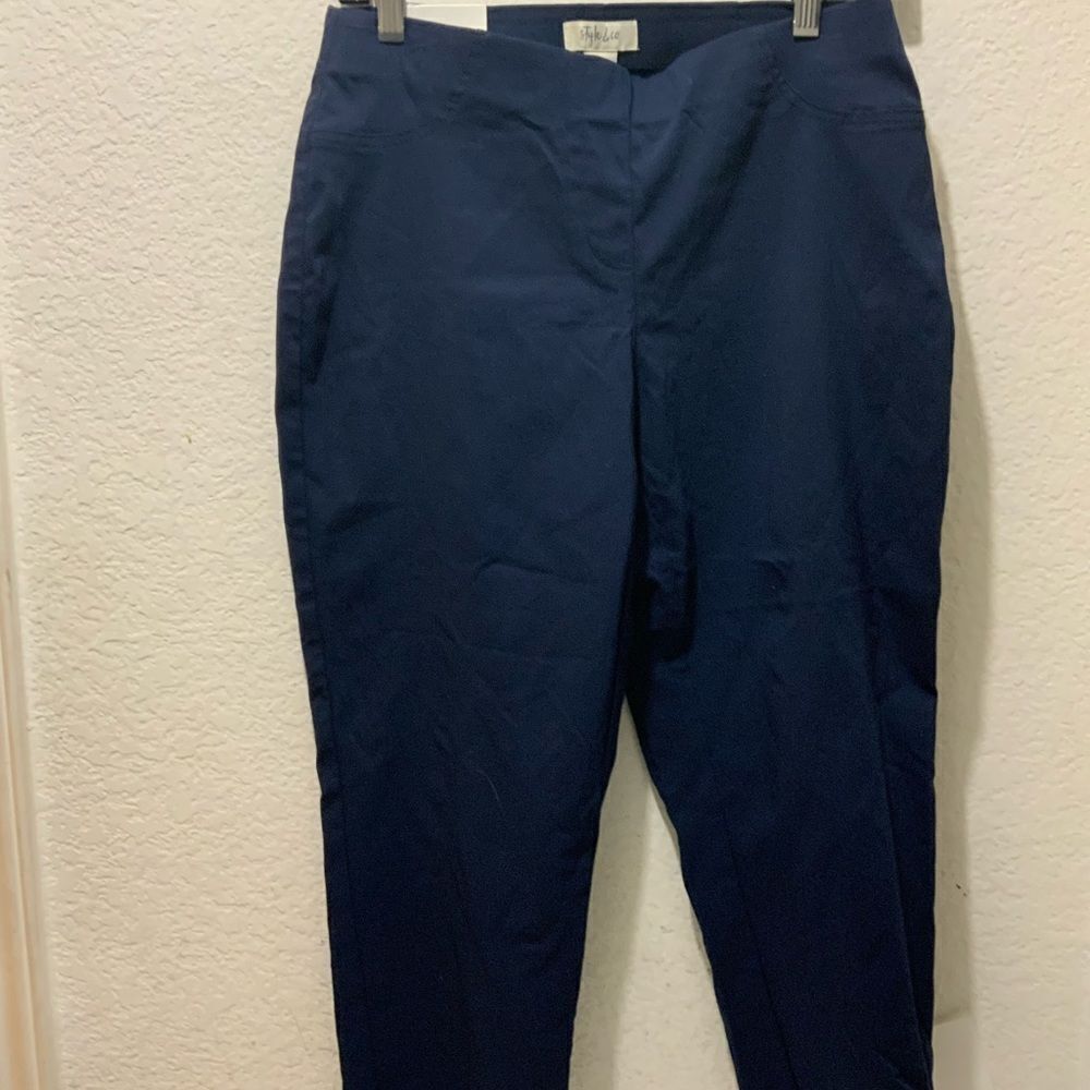 Style & Co. Capri Mid Rise Comfort Waist size Small
